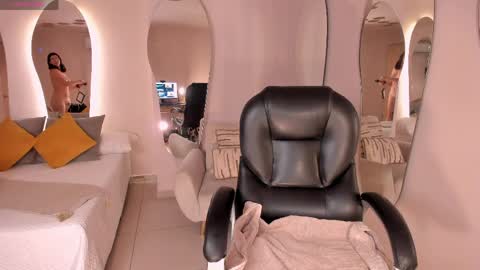 Amber  online show from 04-05-26, 05:10