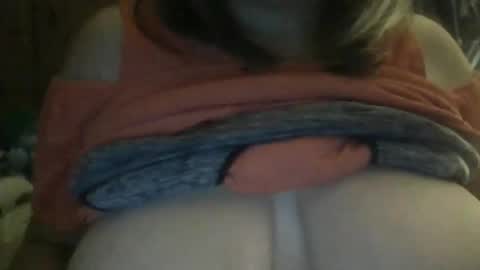 Snapshot of amberlixen chatting on 02-22-26, 11:09 amberlixen online show from 02-22-26, 11:09