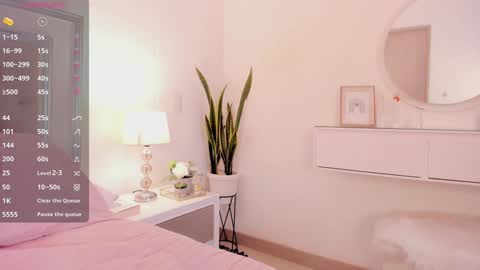 Snapshot of amberlowell chatting on 01-26-25, 12:48 Amber online show from 01-26-25, 12:48