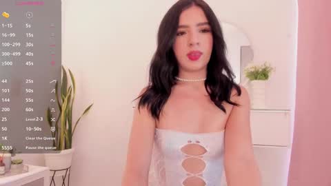 Snapshot of amberlowell chatting on 02-23-25, 08:44 Amber online show from 02-23-25, 08:44