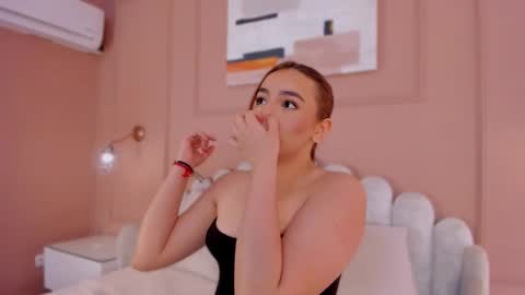 Snapshot of amberprice_ chatting on 01-07-26, 02:58 Amber online show from 01-07-26, 02:58