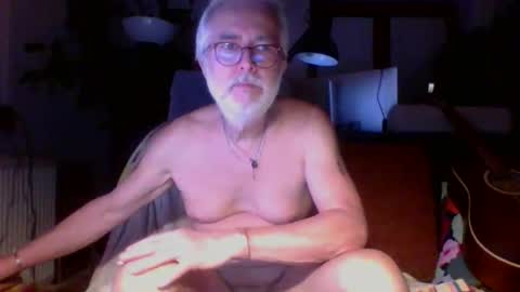 Amberr11 online show from 09-28-25, 10:04