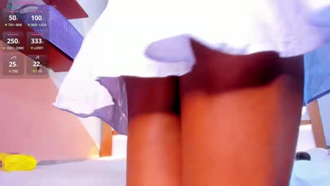 Snapshot of amberr_sweett chatting on 02-11-25, 06:44 Amber online show from 02-11-25, 06:44