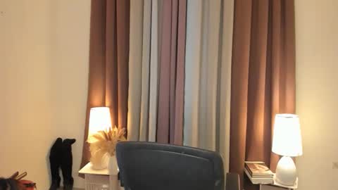 Snapshot of ambervixen69 chatting on 02-04-26, 06:41 BIGCOCK AMBER online show from 02-04-26, 06:41