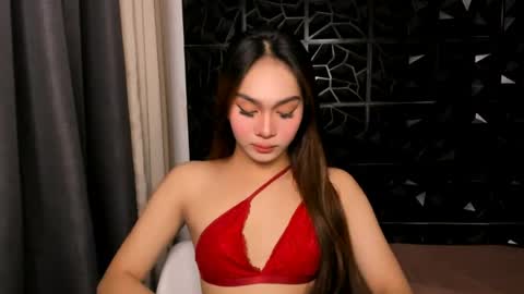 Snapshot of ambervixen69 chatting on 06-18-26, 04:46 BIGCOCK AMBER online show from 06-18-26, 04:46