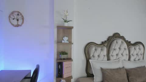 Amber online show from 12-15-25, 08:46