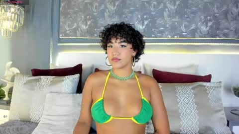 Snapshot of ambracohelo chatting on 06-02-26, 11:23 Ambra Cohelo online show from 06-02-26, 11:23