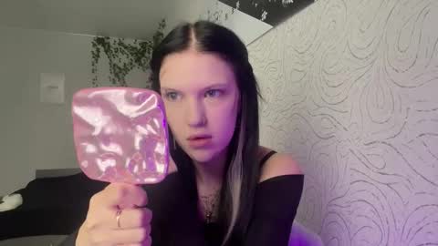 Alica online show from 11-15-25, 10:45