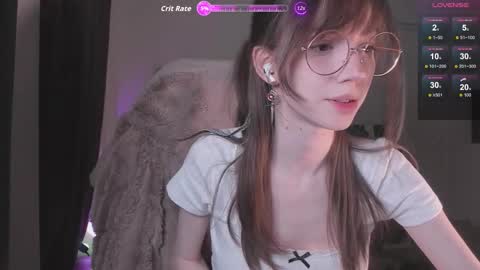 Snapshot of ameetea chatting on 02-08-26, 06:44 amy online show from 02-08-26, 06:44