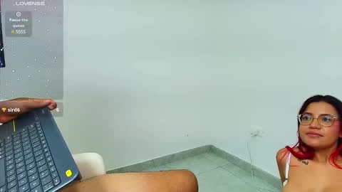 Snapshot of ameli_and_lucas chatting on 01-11-25, 06:03 Amelia Lucas online show from 01-11-25, 06:03