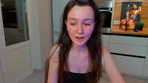 Snapshot of ameli_moon chatting on 01-08-25, 03:28 Eileen online show from 01-08-25, 03:28