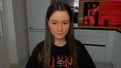 Snapshot of ameli_moon chatting on 02-12-25, 01:37 Eileen online show from 02-12-25, 01:37