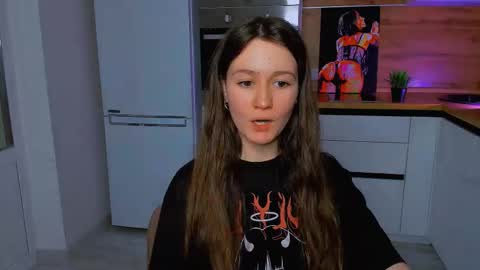 Snapshot of ameli_moon chatting on 02-18-25, 04:48 Eileen online show from 02-18-25, 04:48