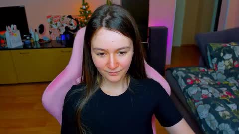 Snapshot of ameli_moon chatting on 02-07-26, 03:16 Eileen online show from 02-07-26, 03:16