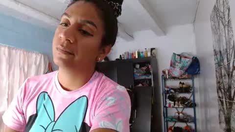 amelia  online show from 02-06-25, 02:26