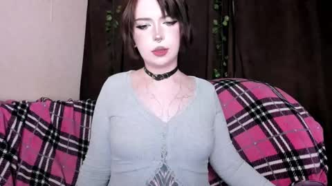 Snapshot of amelia__miller chatting on 05-17-26, 08:27 Amelia online show from 05-17-26, 08:27