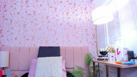 Amelia Adams online show from 11-26-25, 07:15