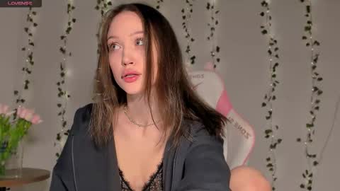 Snapshot of amelia_lein chatting on 12-04-25, 11:46 Your Amelia online show from 12-04-25, 11:46