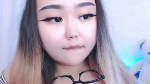 Amelia online show from 06-27-26, 04:12