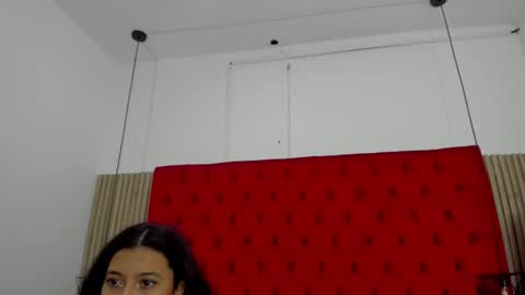 Snapshot of ameliaandemily chatting on 12-18-24, 08:47 Amelia AND Emily online show from 12-18-24, 08:47