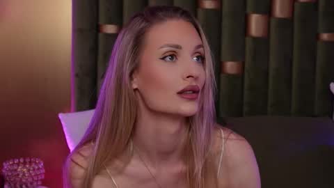 Amelia online show from 03-16-26, 07:07