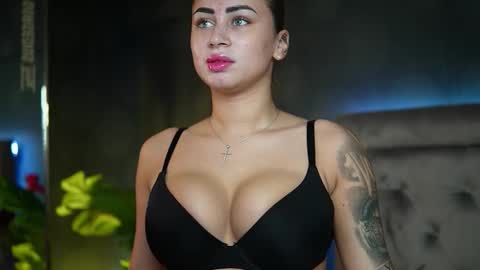  Amelia  online show from 11-14-25, 10:18