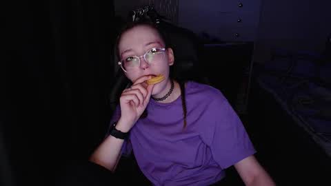 Snapshot of ameliakamishiro chatting on 11-26-25, 03:18 Amelia online show from 11-26-25, 03:18