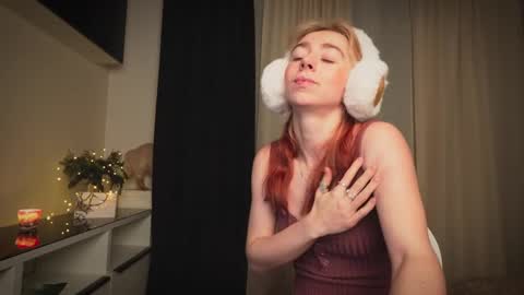 Snapshot of ameliamber0 chatting on 12-30-24, 06:05 Amelia online show from 12-30-24, 06:05