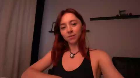 Snapshot of ameliamber0 chatting on 09-26-25, 02:43 Amelia online show from 09-26-25, 02:43