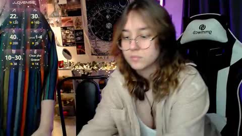 Amelia online show from 09-21-25, 07:43