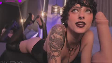 Amelianaughty  online show from 04-17-26, 07:50