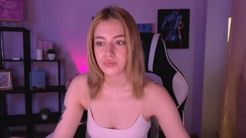 Snapshot of ameliarosaline chatting on 06-16-26, 04:04 ameliarosaline online show from 06-16-26, 04:04