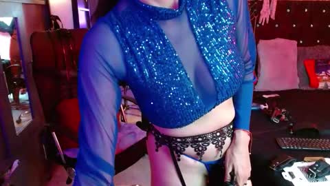 Snapshot of amelie__martinez chatting on 12-20-25, 02:02 amelie__martinez online show from 12-20-25, 02:02