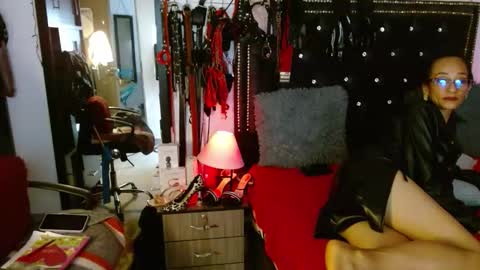 Snapshot of amelie__martinez chatting on 02-26-26, 10:09 amelie__martinez online show from 02-26-26, 10:09