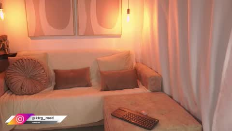    online show from 11-24-25, 08:30