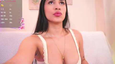 Alejandra  online show from 09-09-25, 04:56