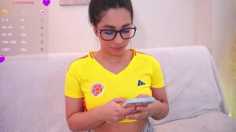 Alejandra  online show from 09-10-25, 03:39