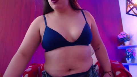 Amelie  online show from 03-17-26, 05:16