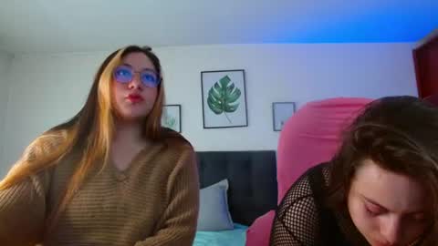 Snapshot of amelierose1 chatting on 06-29-26, 02:39 Amelie online show from 06-29-26, 02:39