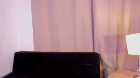 Amelia online show from 02-27-26, 08:42