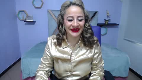 Snapshot of amell_thomson chatting on 12-20-24, 11:10 Amell Thomson online show from 12-20-24, 11:10