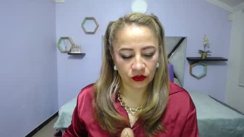Snapshot of amell_thomson chatting on 12-27-24, 11:17 Amell Thomson online show from 12-27-24, 11:17