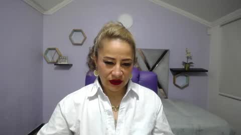 Snapshot of amell_thomson chatting on 12-30-24, 11:26 Amell Thomson online show from 12-30-24, 11:26