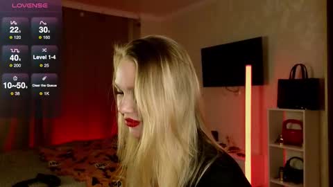 Snapshot of amelly_sun chatting on 01-08-26, 08:33 Amelly online show from 01-08-26, 08:33