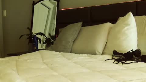 Snapshot of amera_gray chatting on 02-08-25, 07:27 HOT white naughty leo xxx online show from 02-08-25, 07:27