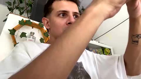 Lucian online show from 02-26-26, 09:14