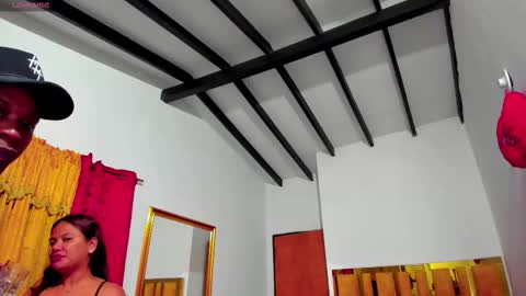 Snapshot of americansxxxtop chatting on 11-07-25, 03:28 america online show from 11-07-25, 03:28