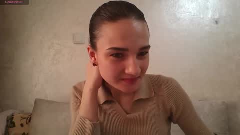 Julia  online show from 03-05-25, 09:16