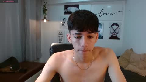 Snapshot of amethystshadow chatting on 11-25-25, 03:56 amethystshadow online show from 11-25-25, 03:56