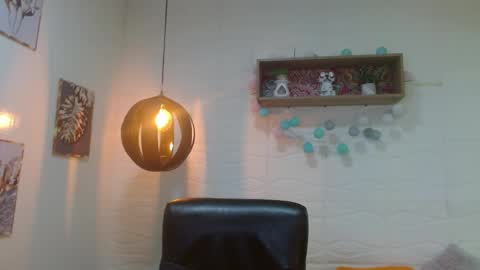 amethystshadow online show from 04-19-26, 06:10